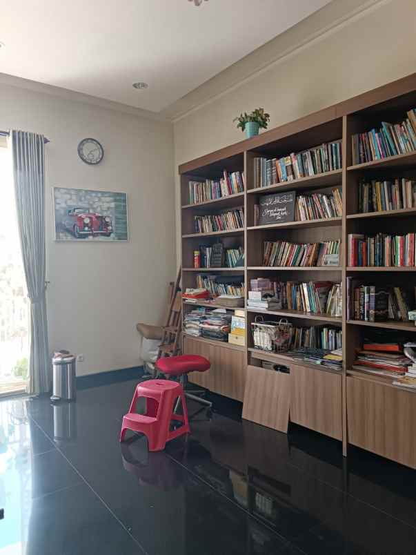 dijual rumah araya galaxy bumi permai