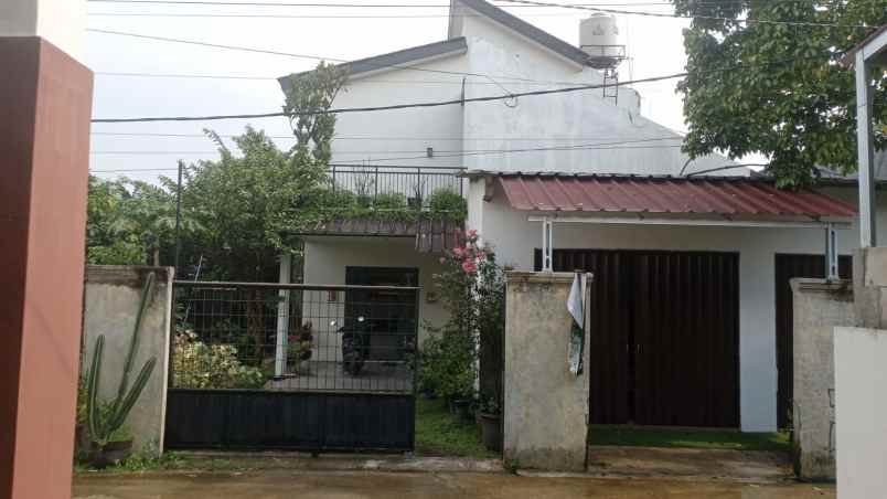 dijual rumah arco