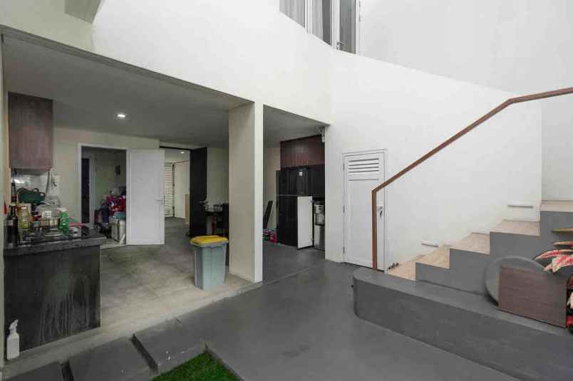 dijual rumah asera one east harapan