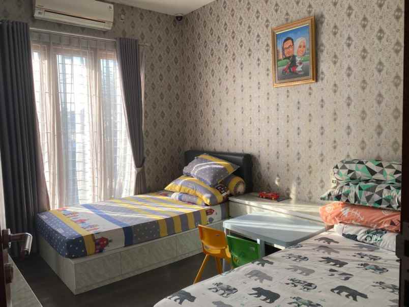 dijual rumah atiwaringin pondokgede bekasi