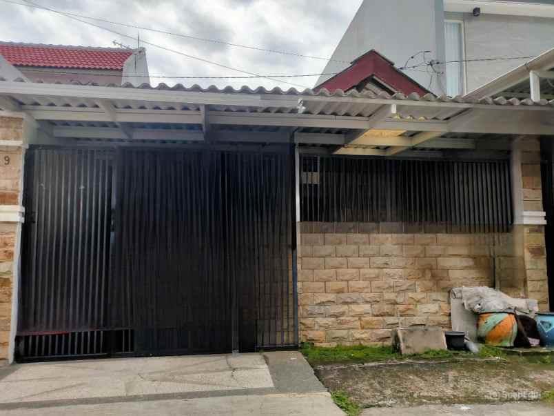 dijual rumah babatan pantai
