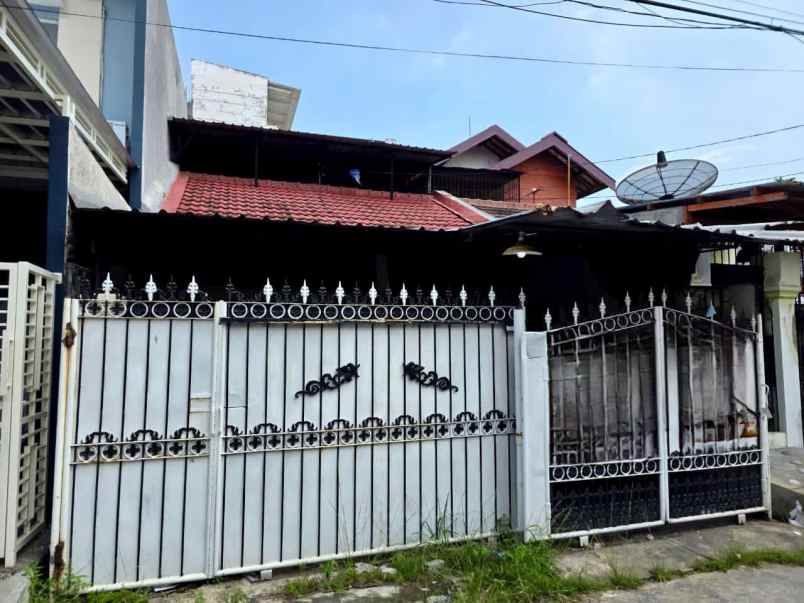 dijual rumah babatan pantai utara