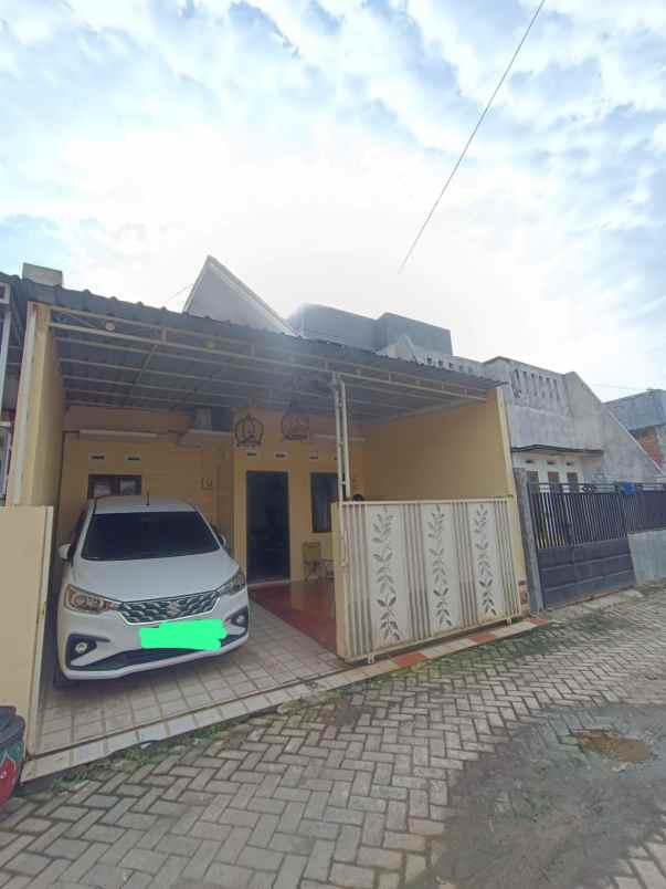 dijual rumah bamban asrikaton jalan