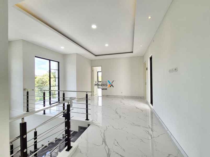 dijual rumah baru bagus di jemursari regency