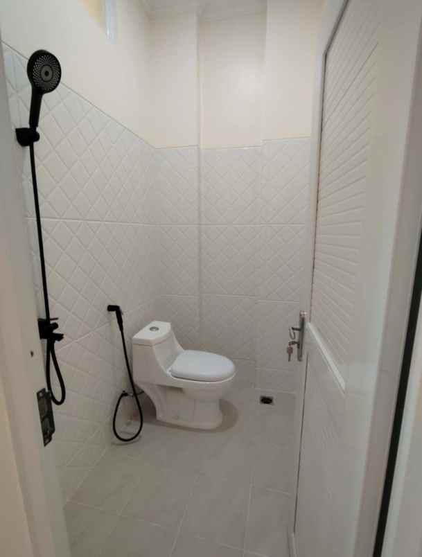 dijual rumah beji beji depok