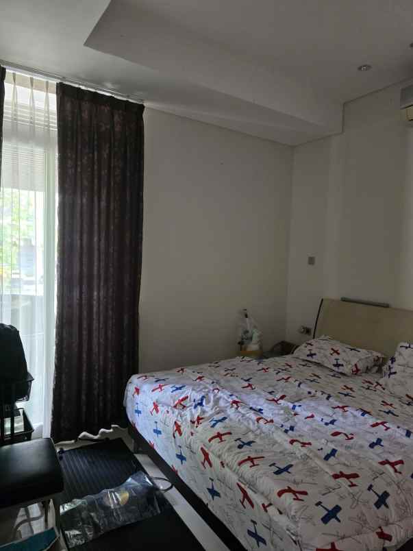 dijual rumah beverly golf lippo karawaci