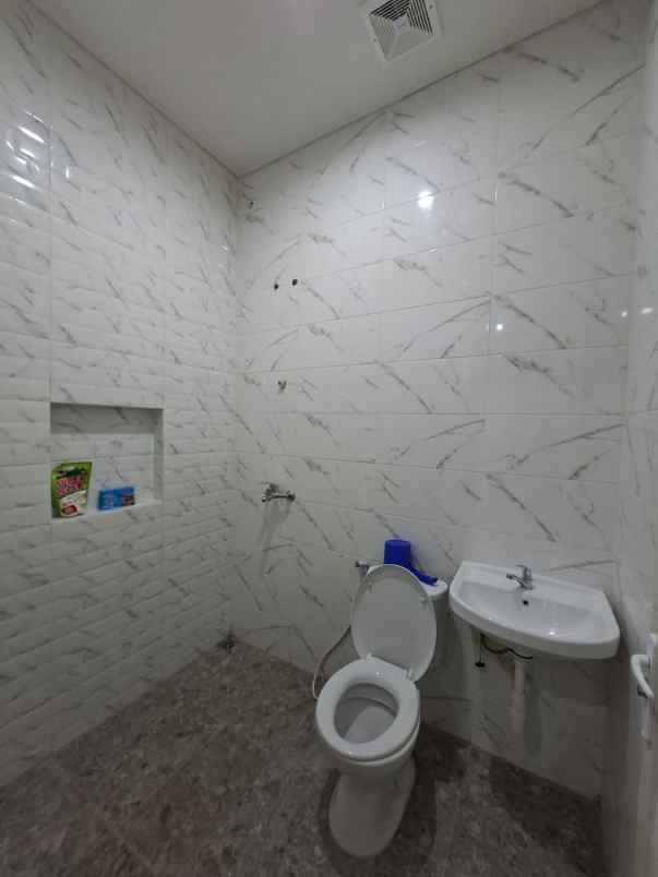 dijual rumah bhaskara selatan