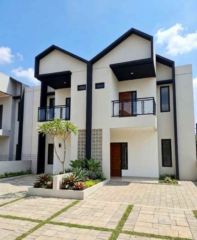 dijual rumah buaran