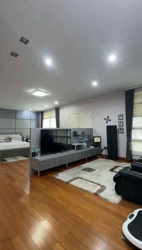 dijual rumah bukit golf international