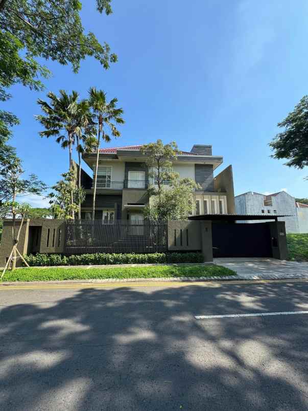 dijual rumah bukit golf international