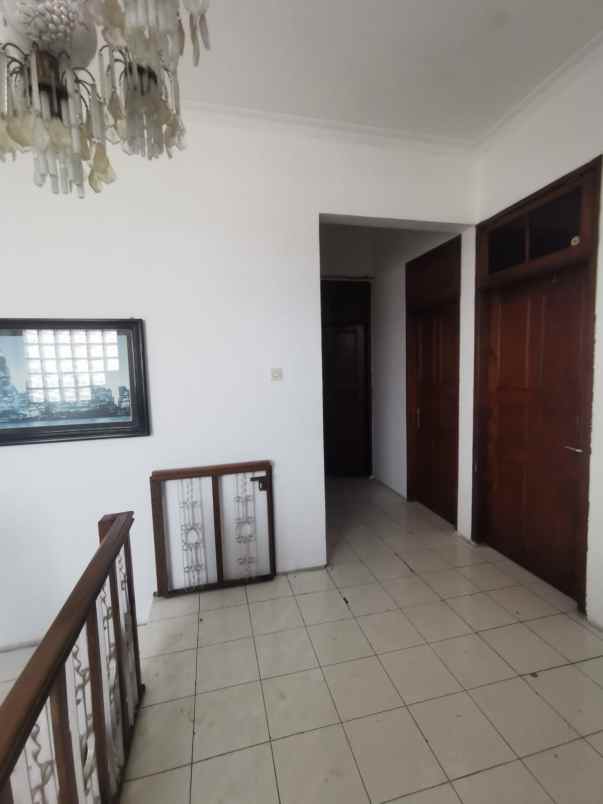 dijual rumah cempaka putih cempaka