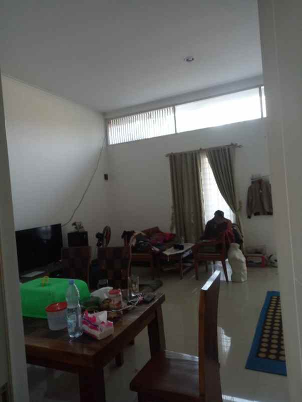 dijual rumah cherryfield cluster calosa