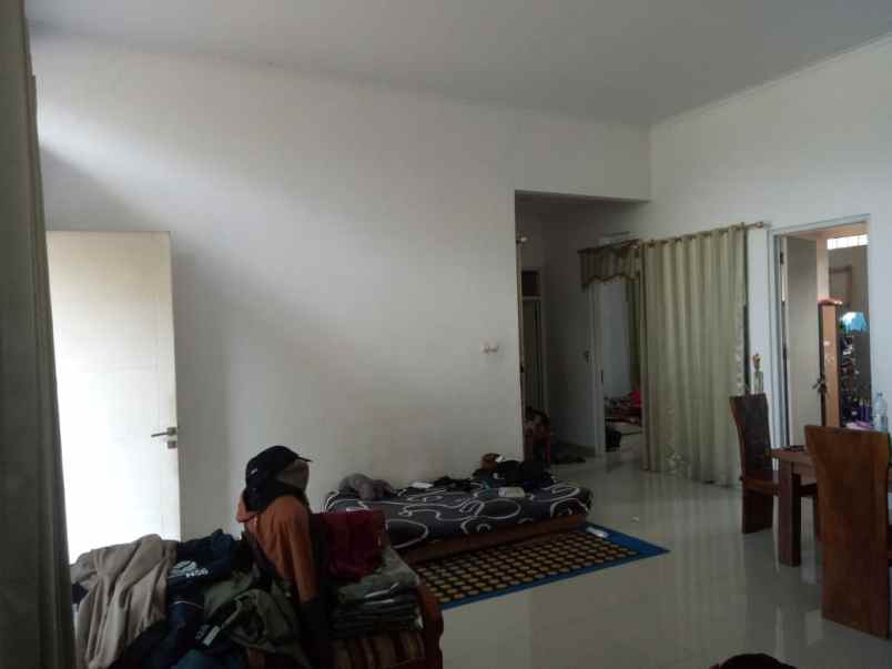 dijual rumah cherryfield cluster calosa