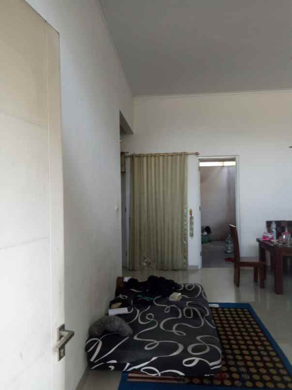 dijual rumah cherryfield cluster calosa