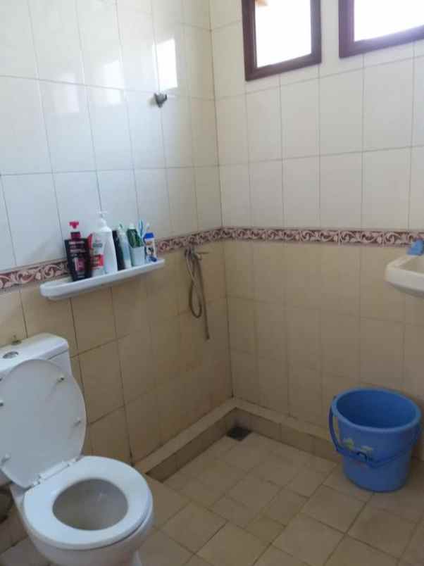 dijual rumah cigadung raya barat