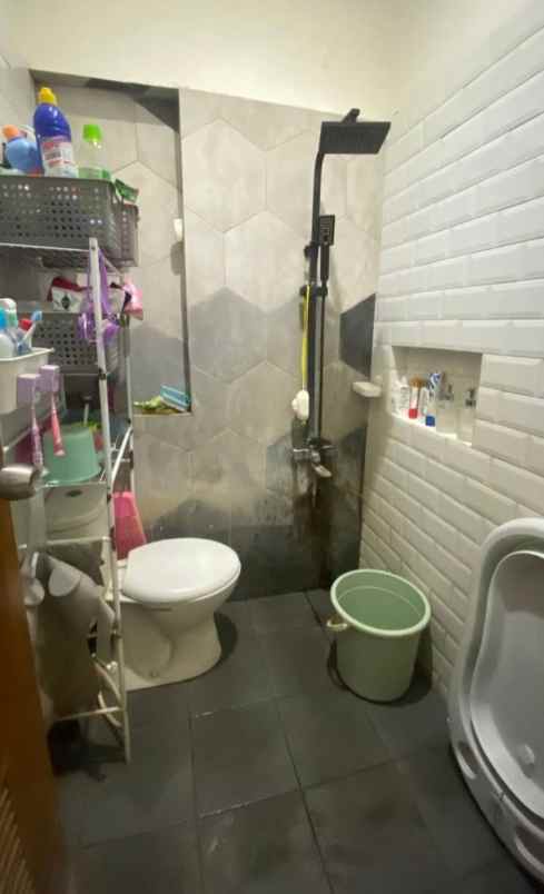 dijual rumah ciganitri