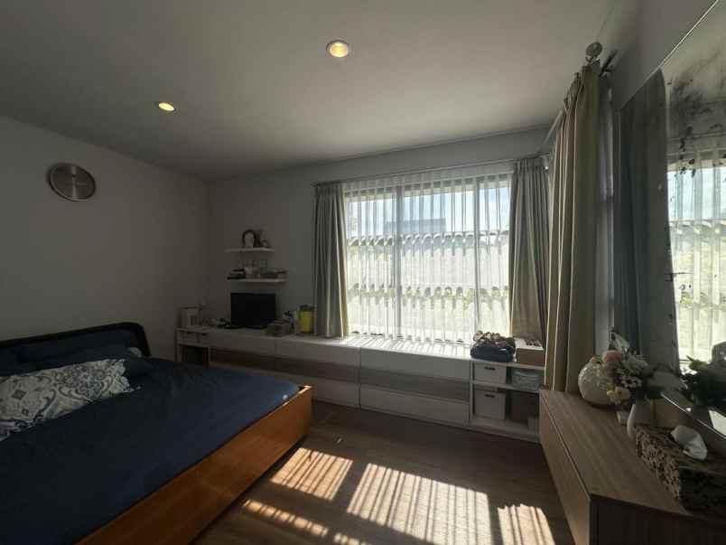 dijual rumah cijagra lengkong buah batu