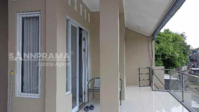 dijual rumah cipayung