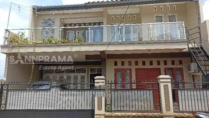 dijual rumah cipayung