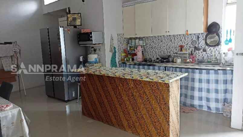 dijual rumah cipayung