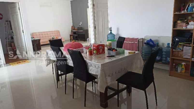 dijual rumah cipayung