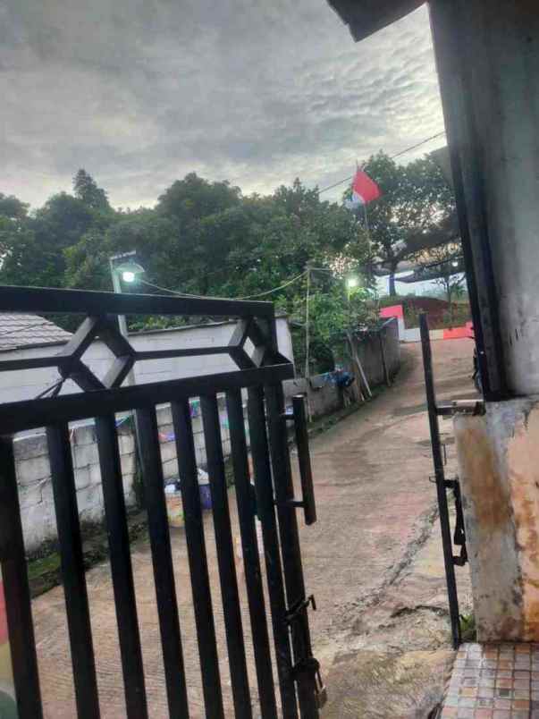 dijual rumah cipayung depok