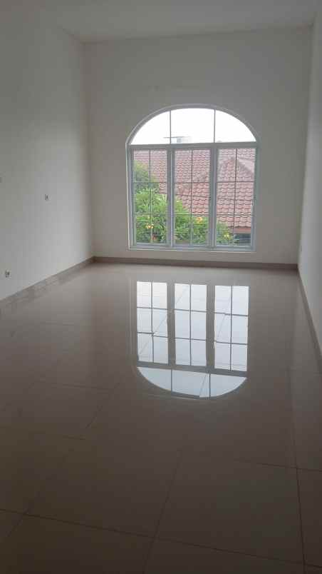 dijual rumah cipayung jaktim