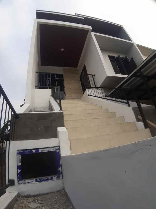 dijual rumah cirendeu ciputat timur