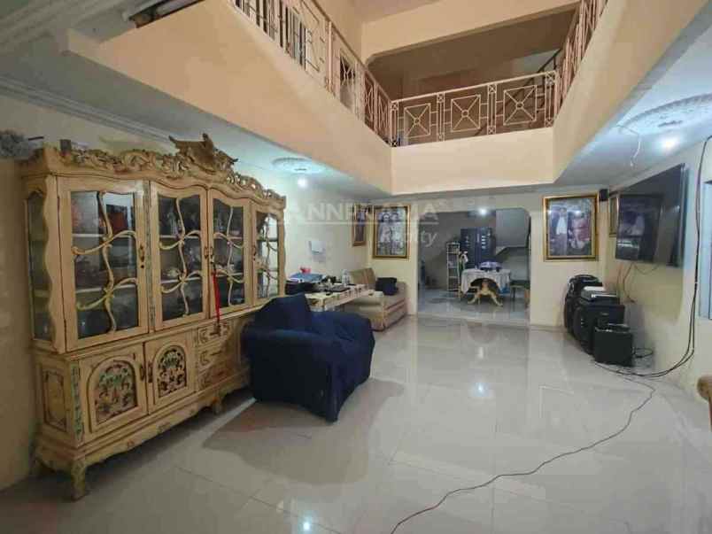 dijual rumah cisalak