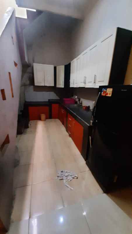 dijual rumah cisaranten kulon arcamanik