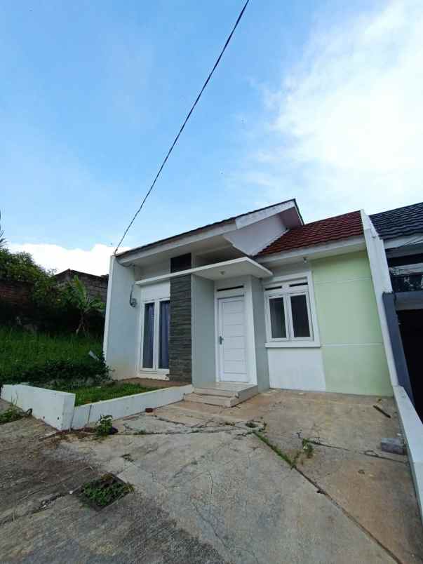 dijual rumah ciwaru ujungberung bandung