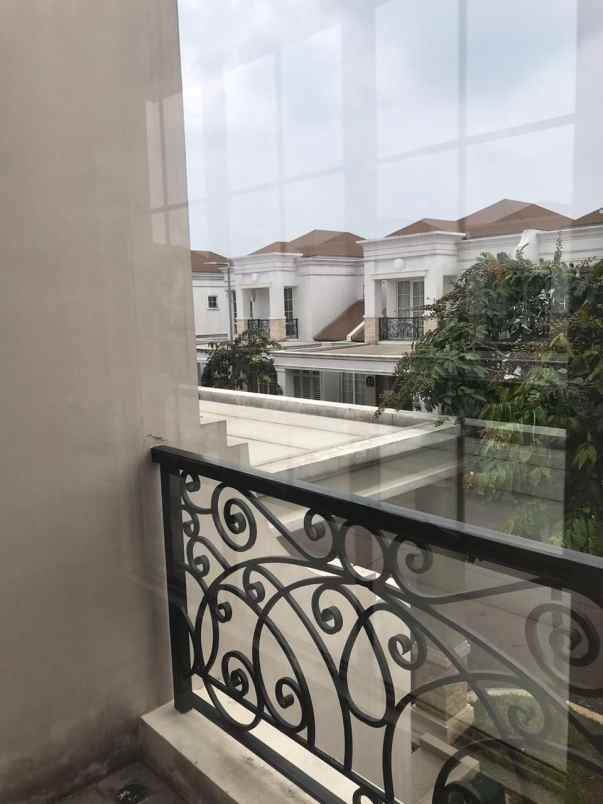dijual rumah cluster anapuri podomoro