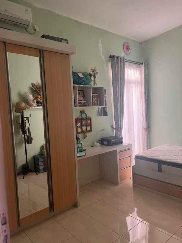 dijual rumah cluster antapani regency