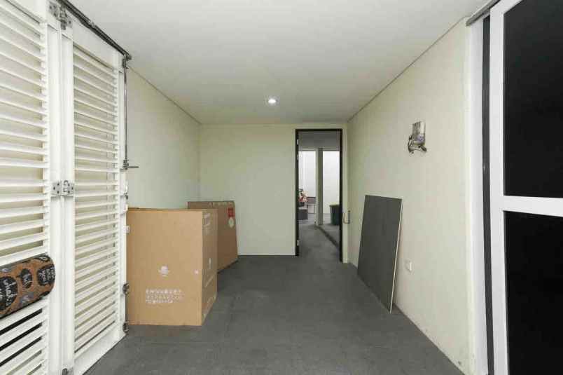 dijual rumah cluster asera one east