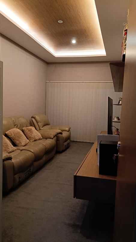 dijual rumah cluster asera one south