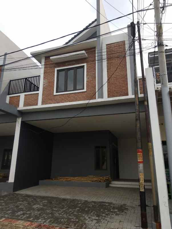 dijual rumah cluster cilame permai