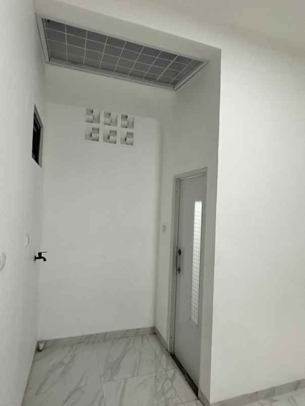 dijual rumah cluster kinanti house