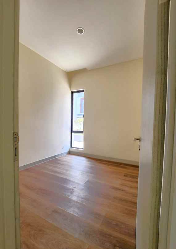 dijual rumah cluster maninjau asya jgc