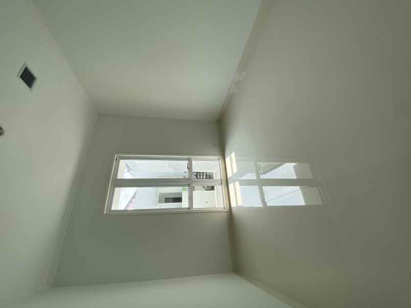 dijual rumah cluster pasadena village