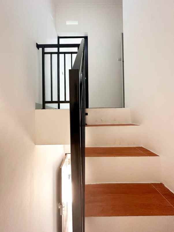 dijual rumah condet batu ampar kramatjati