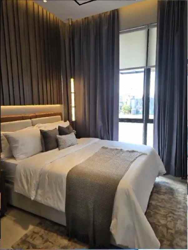 dijual rumah dempsey hill citraland