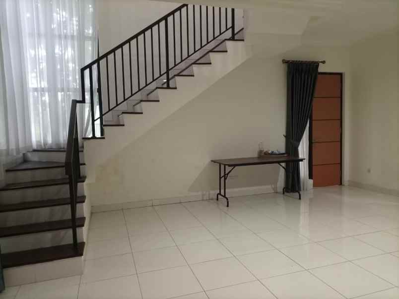 dijual rumah di discovery terra bintaro jaya