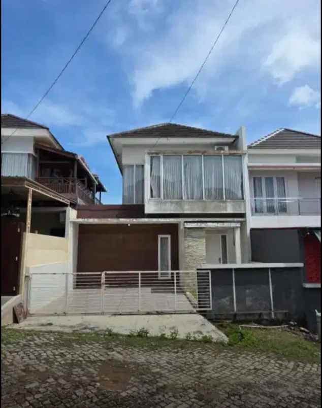 dijual rumah di griya lestari ngaliyan semarang