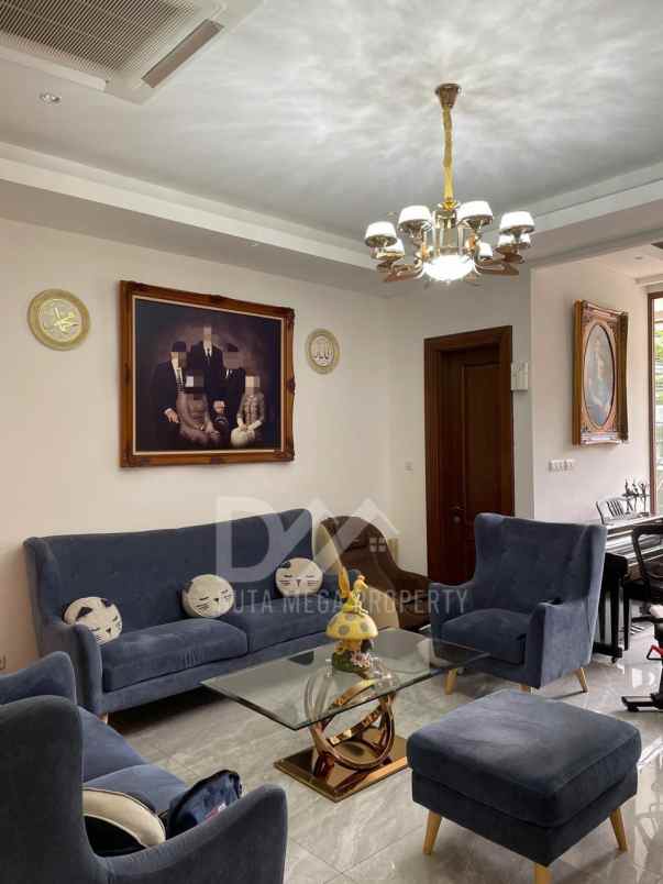 dijual rumah di kebayoran infinity bintaro