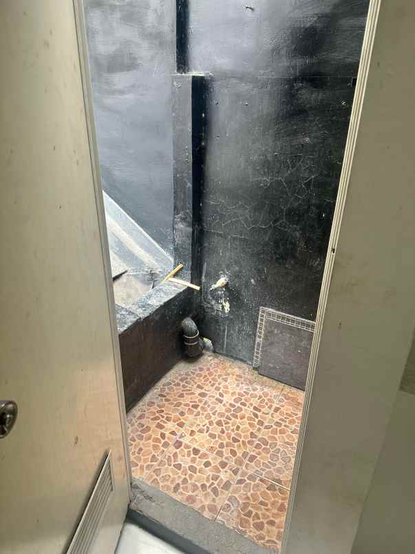 dijual rumah di legenda wisata