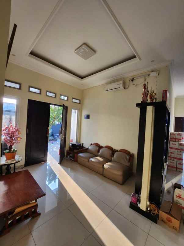 dijual rumah di taman harapan baru bekasi b0422