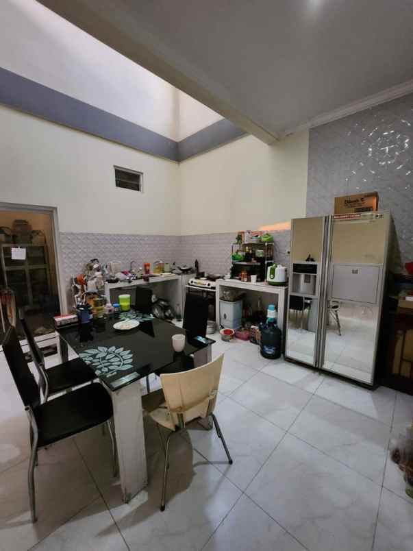 dijual rumah di taman harapan baru bekasi b0422