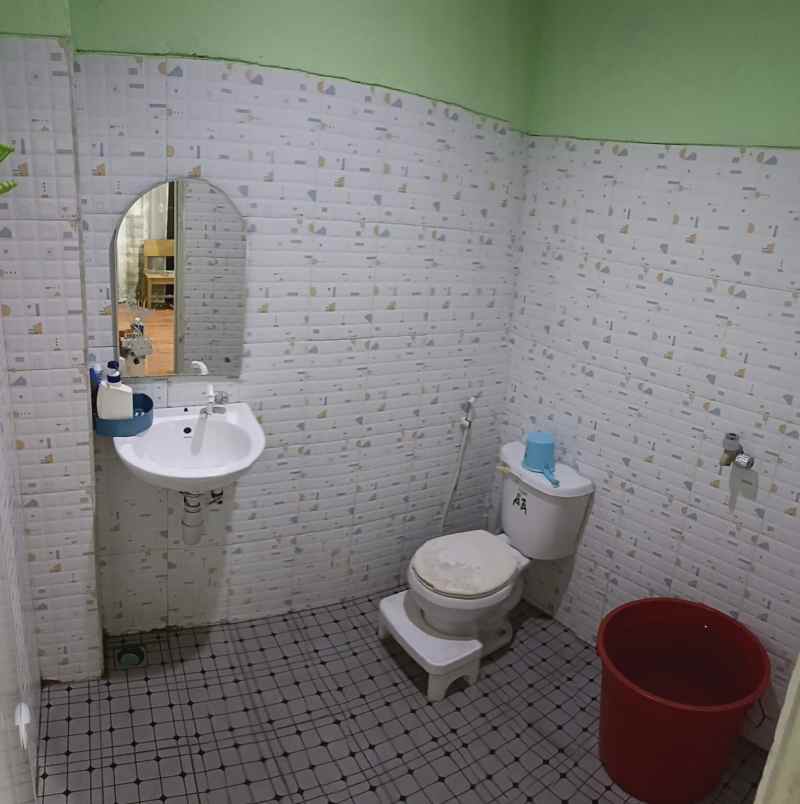 dijual rumah di villa mutiara gading bekasi c0560