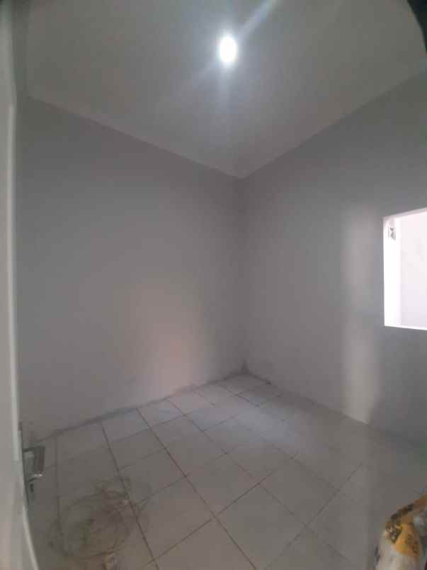 dijual rumah dolog raya pedurungan