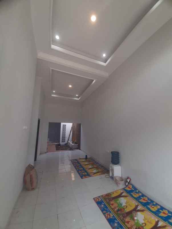 dijual rumah dolog raya pedurungan